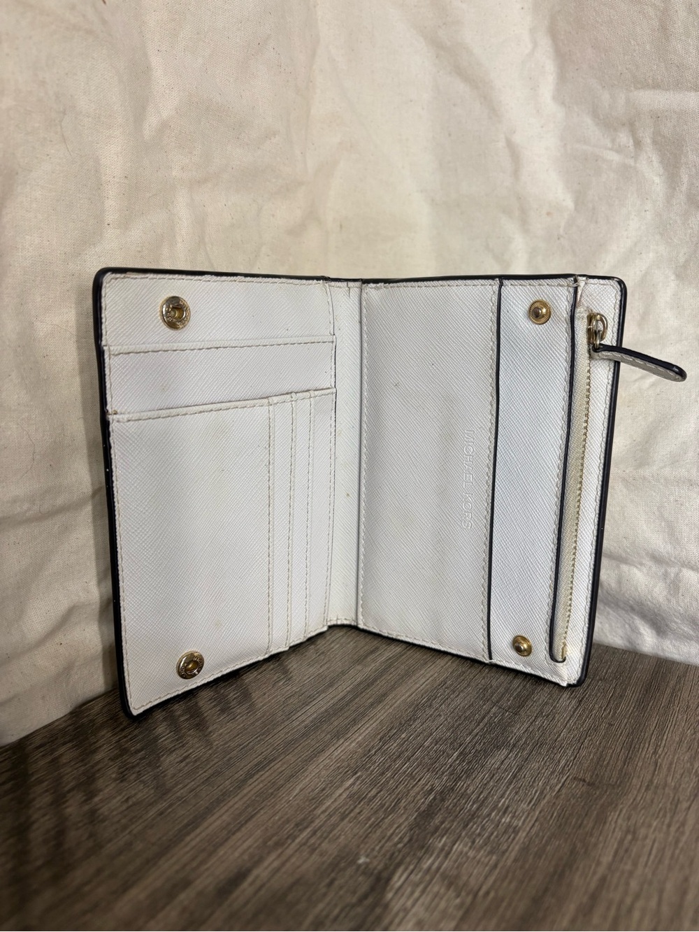 Michael Kors Cream Saffiano Leather Compact Wallet with Gold Logo - Picture 3 of 4
